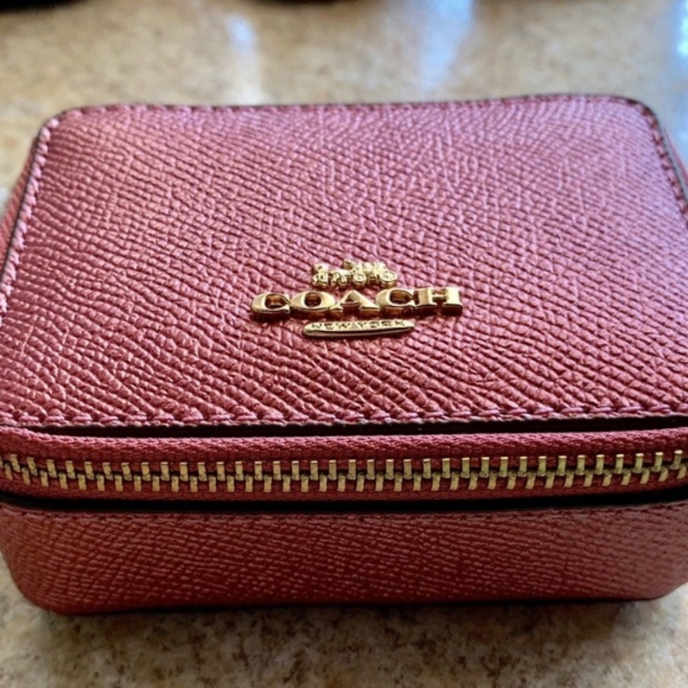 NWT Metallic Pink 3 Vial Pill Box Travel Met Pink - Picture 2 of 3